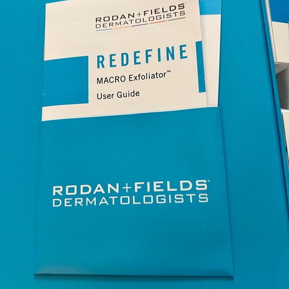 BRAND NEW Rodan & Fields Macro Exfoliator tool NWT - Picture 3 of 5